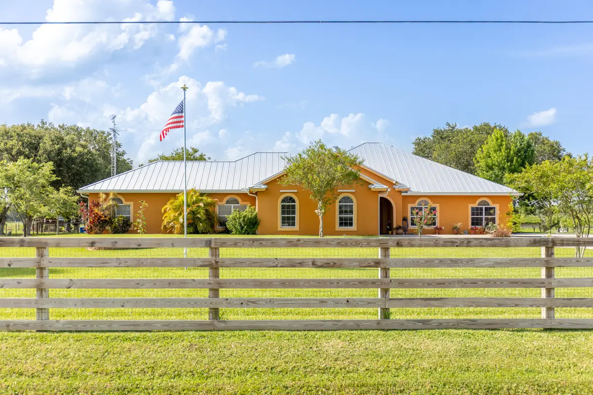 7611 SW 21st Parkway, Okeechobee, FL 34974 - #1