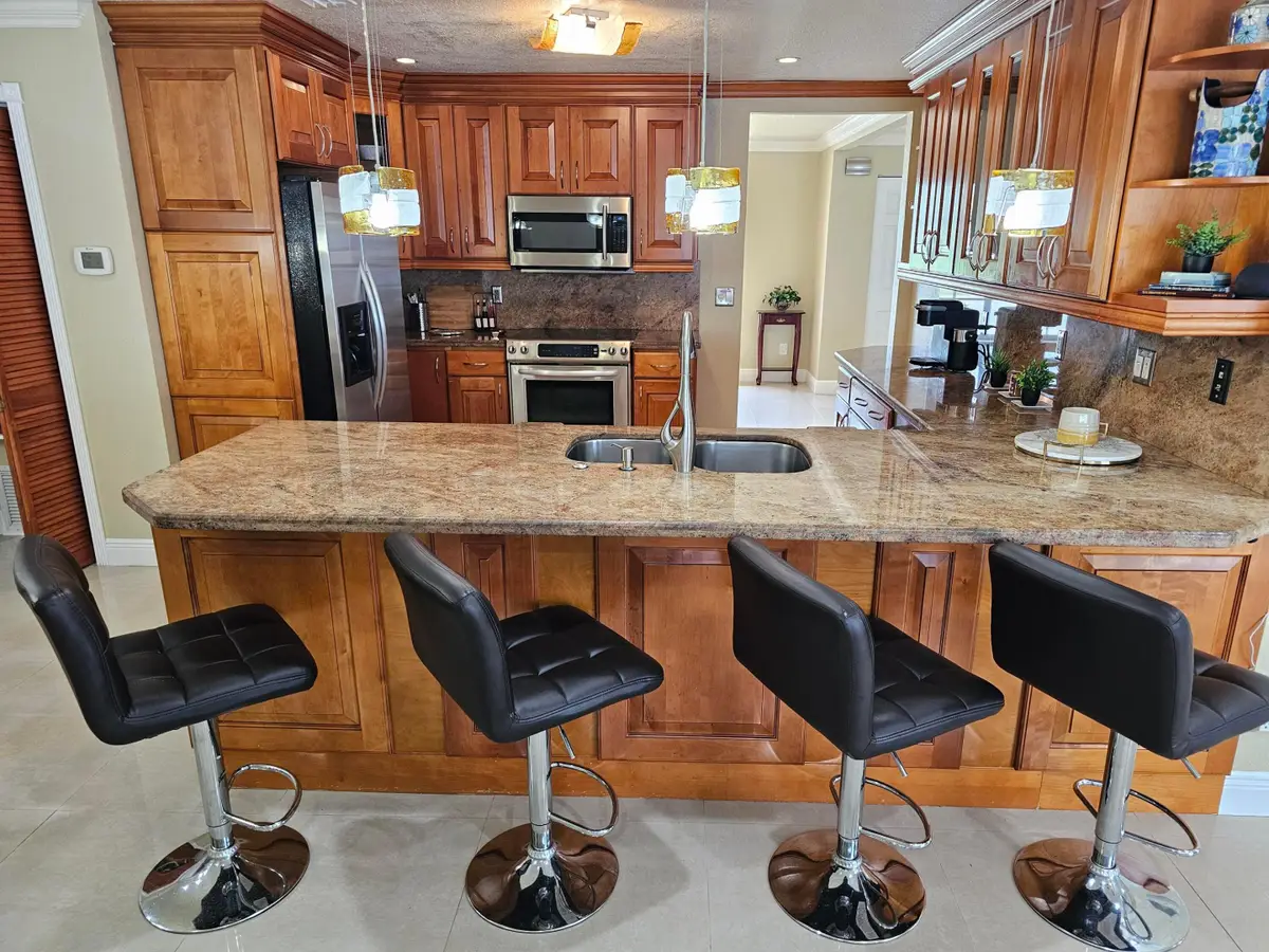 851 E Plantation Circle, Plantation, FL 33324 - #1