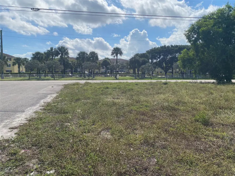 Nw 19 NW 19th Avenue, Pompano Beach, FL 33069 - #3