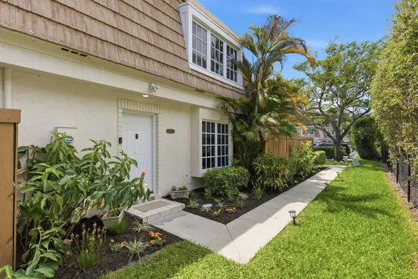 11588 Winchester Drive, Palm Beach Gardens, FL 33410