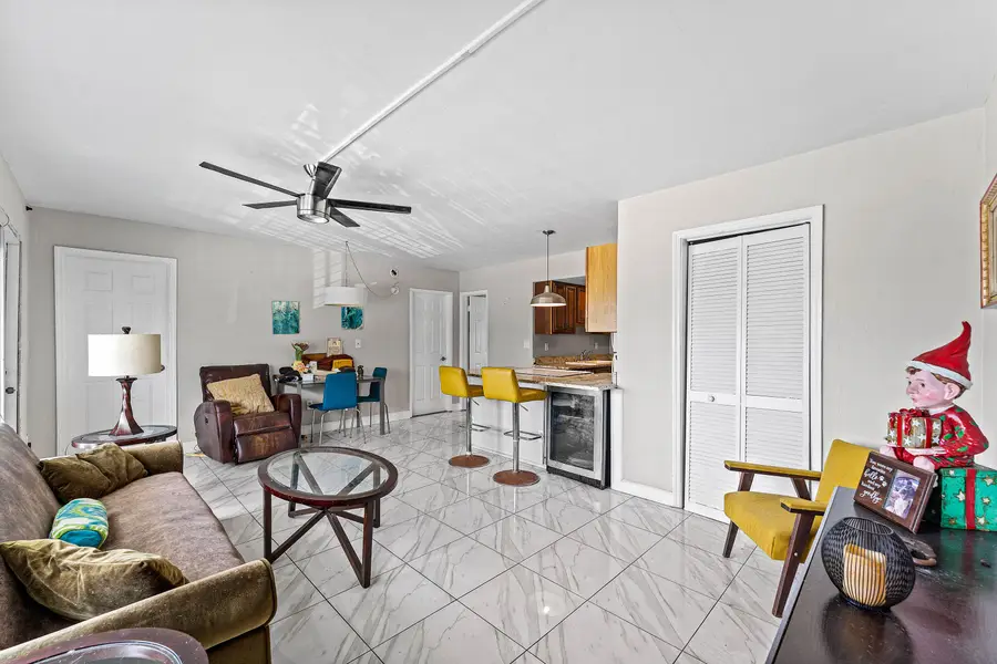 1045 SE 15th Street #13d, Fort Lauderdale, FL 33316 - #3