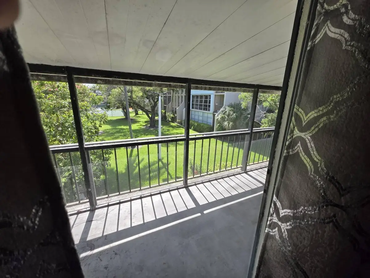 Address Withheld By Seller, Hallandale Beach, FL 33009 - #1
