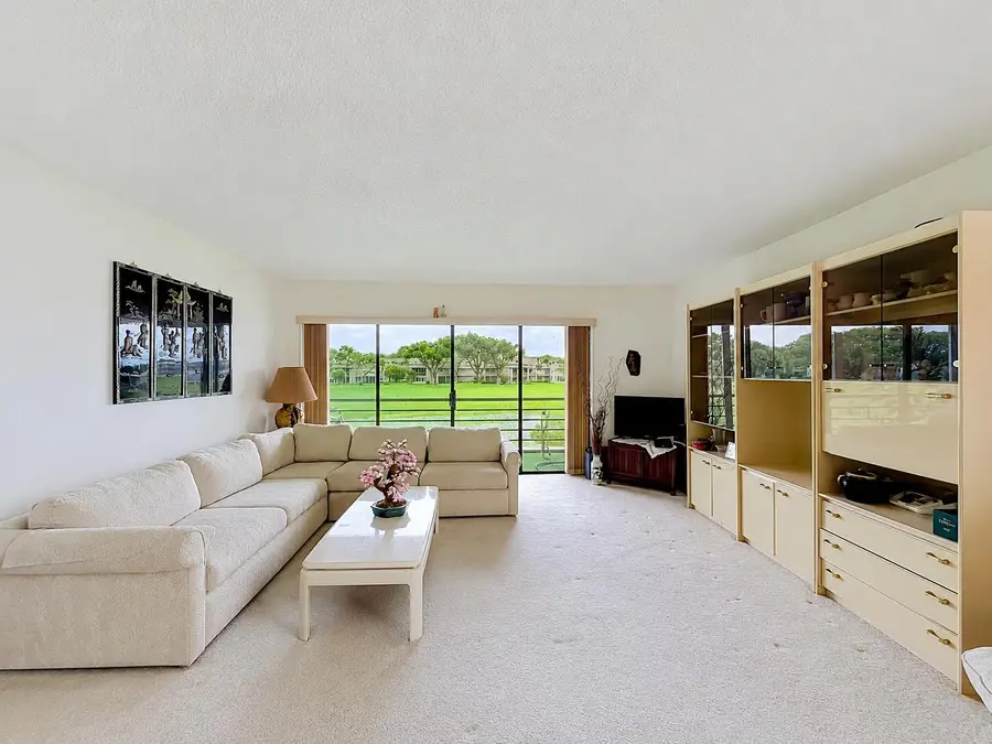 48 Piedmont, Delray Beach, FL 33484 - #2