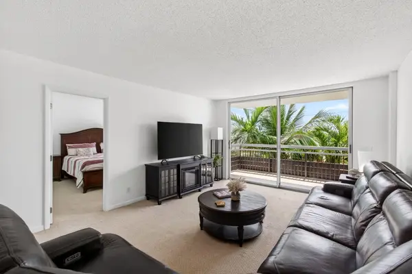 555 NW 4 Avenue #4230, Boca Raton, FL 33432