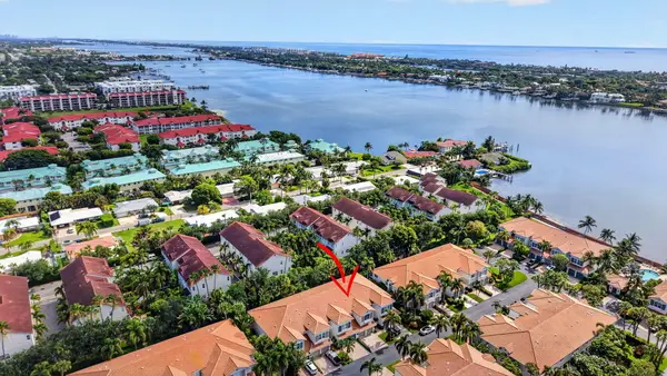 124 Las Brisas Circle, Hypoluxo, FL 33462