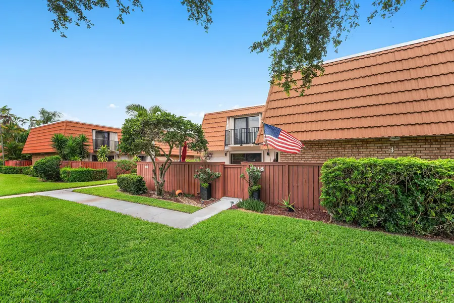 2818 Waterford Drive N, Deerfield Beach, FL 33442 - #2