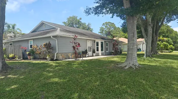 2043 SE Camilo Street, Port St Lucie, FL 34952