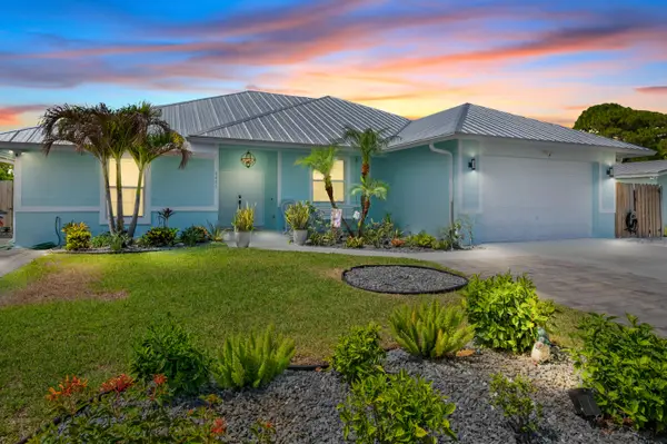 6481 SE Clairmont Place, Hobe Sound, FL 33455