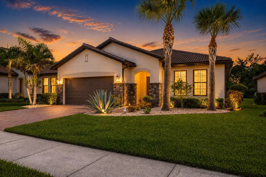 827 SE Villandry Way, Port Saint Lucie, FL 34984 - #1