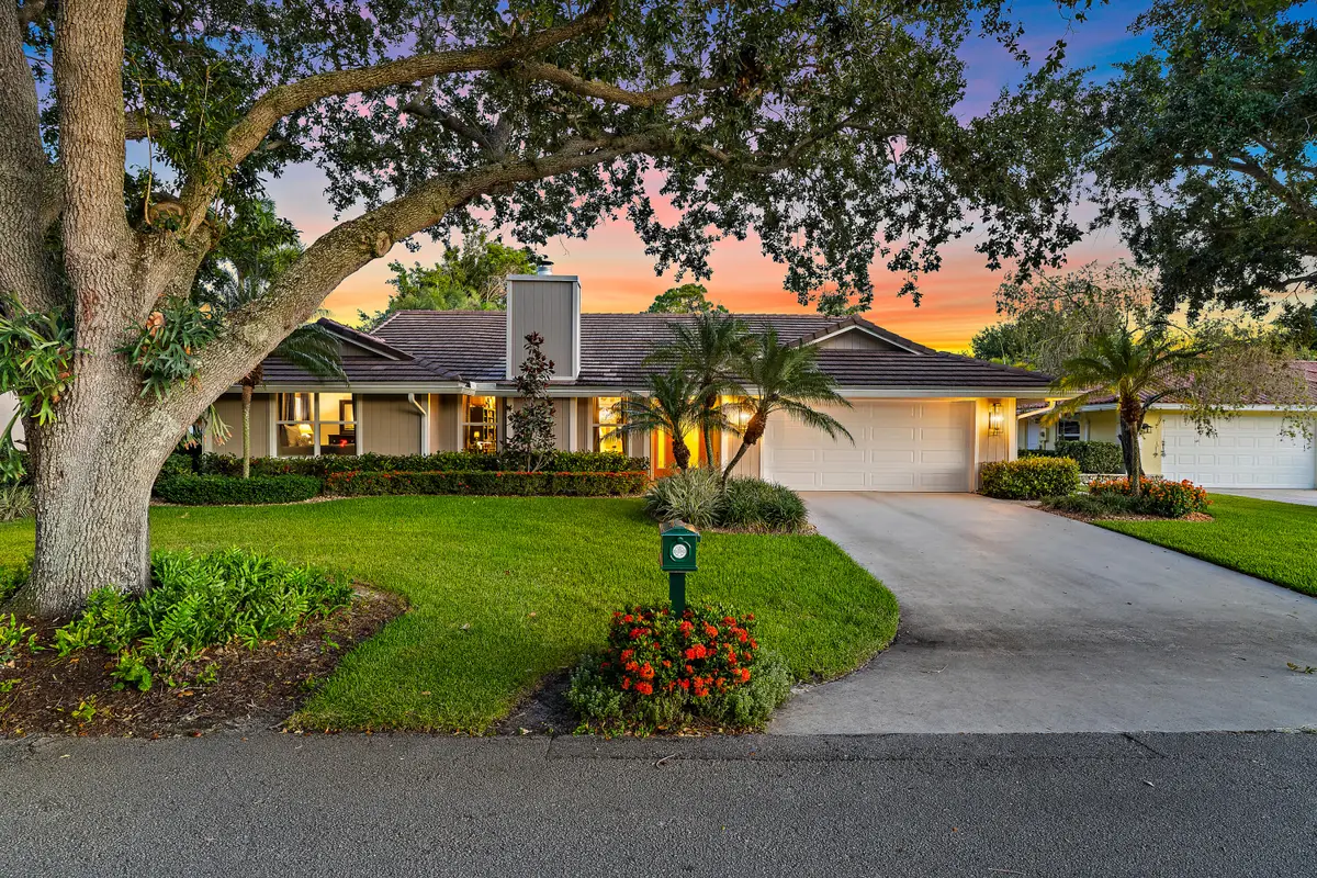 10 Bentwood Road, Palm Beach Gardens, FL 33418 - #1