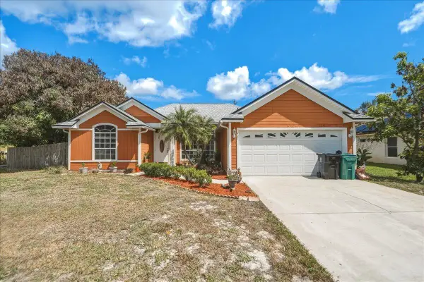 437 SW Kaabe Avenue, Port St Lucie, FL 34953