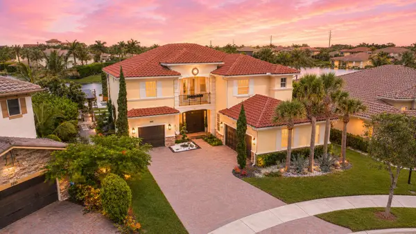 8861 Edgewater Place, Parkland, FL 33076