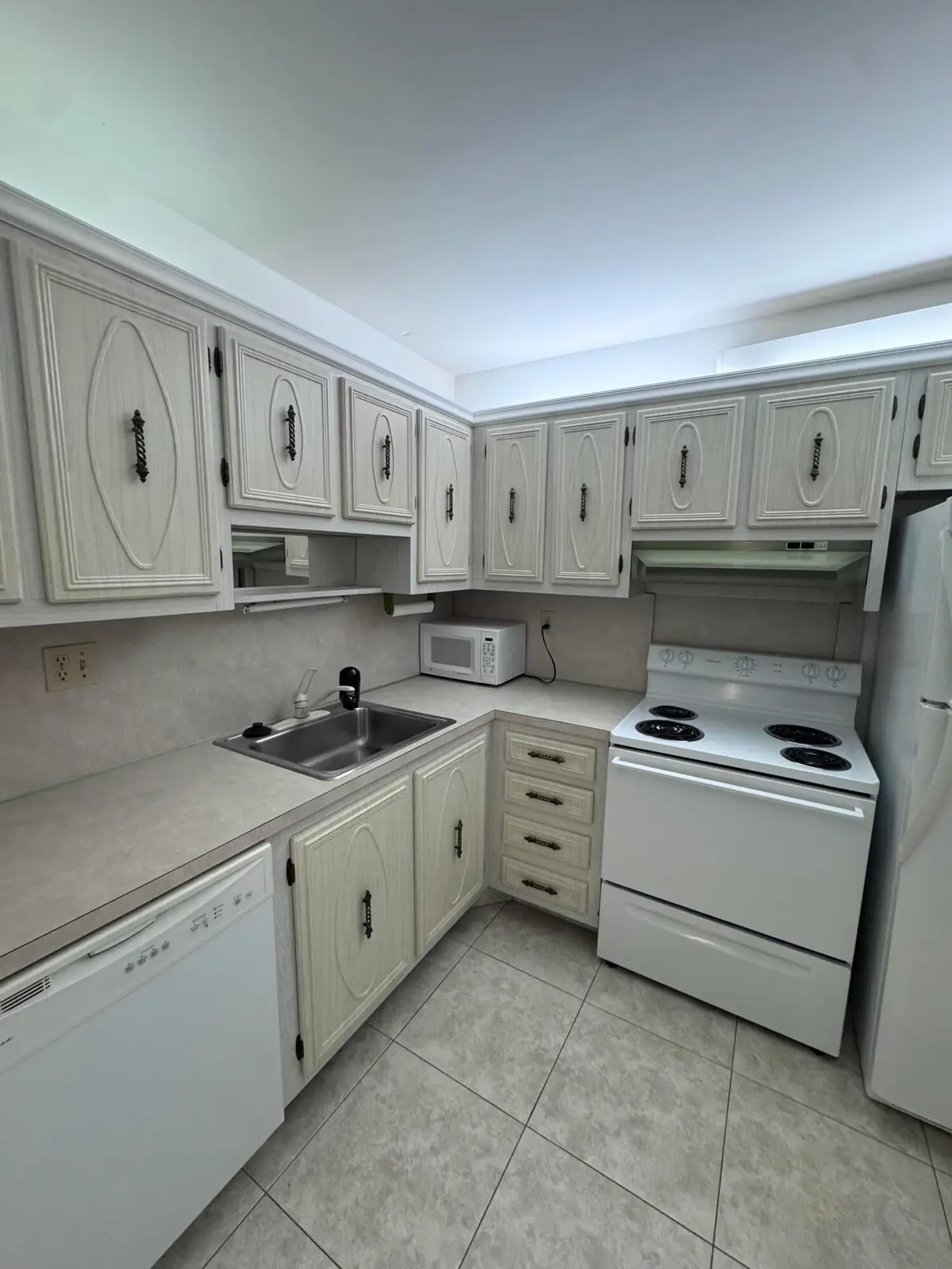 5660 SW 3rd Place #105, Margate, FL 33068 - #1