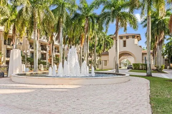 2925 NW 126th Avenue #428-1, Sunrise, FL 33323