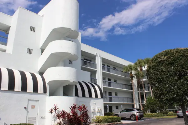 6698 N 10th Ave Avenue N #218, Lake Worth, FL 33467