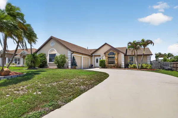 437 SE Nome Drive, Port St Lucie, FL 34984