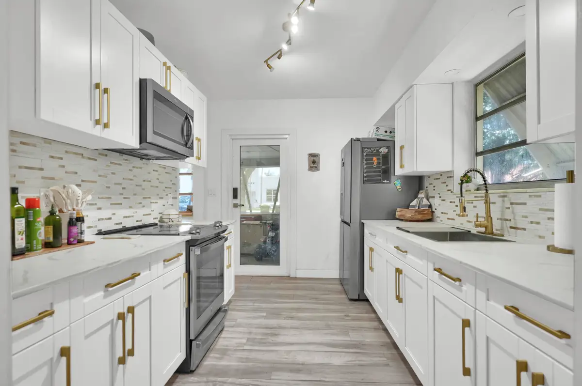 27 NE 18th Street, Homestead, FL 33030 - #1