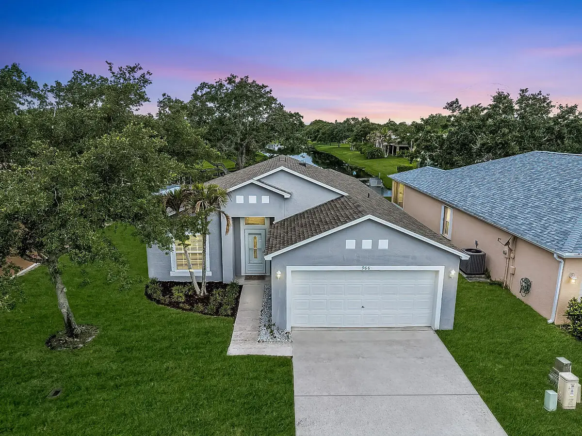 966 E 13th Square, Vero Beach, FL 32960 - #1