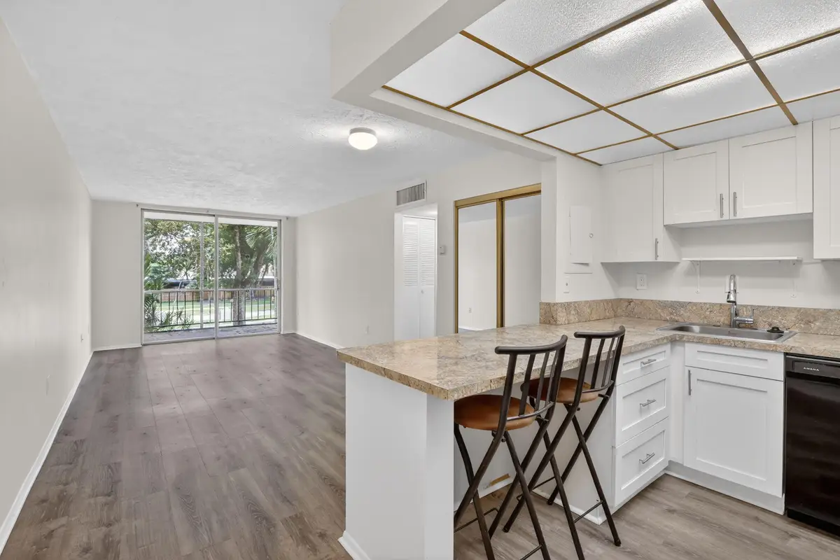 7300 NW 17th Street #207, Plantation, FL 33313 - #1