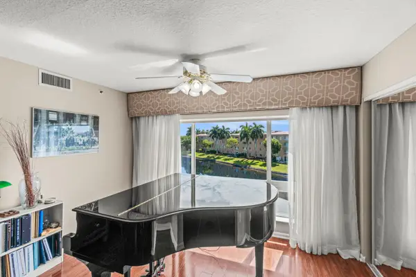 12560 Majesty Circle #401, Boynton Beach, FL 33437