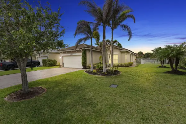 10932 SW Dunhill Court, Port St Lucie, FL 34987