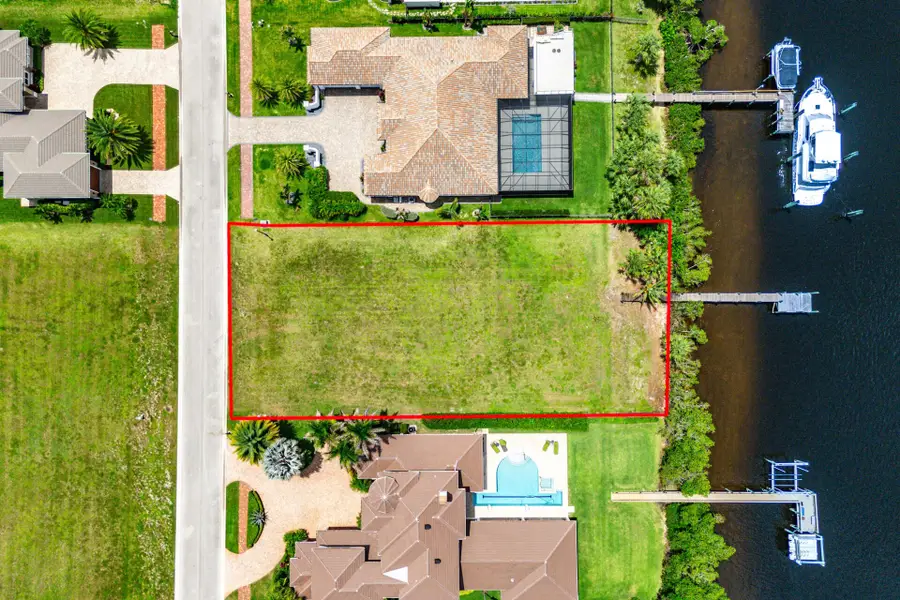 205 SE Fiore Bello, Port Saint Lucie, FL 34952 - #2