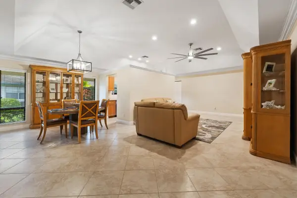 109 Half Moon Circle #C, Jupiter, FL 33458