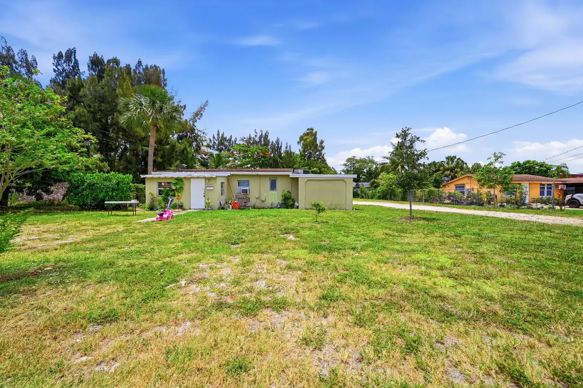 700 SW 8th Street, Pompano Beach, FL 33060 - #1