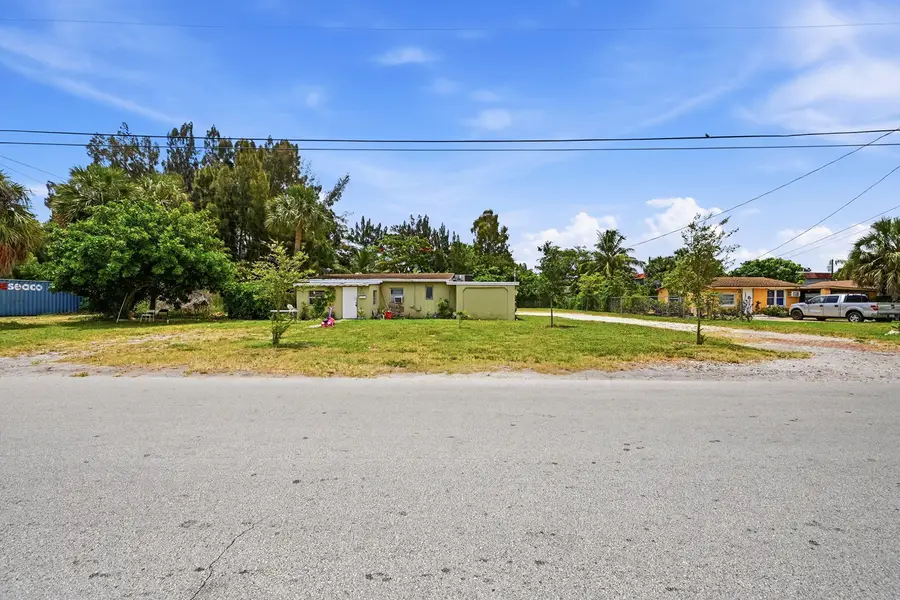 700 SW 8th Street, Pompano Beach, FL 33060 - #2