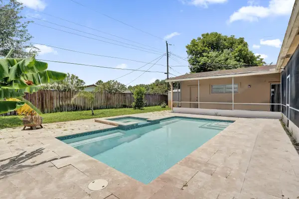 811 NW 43rd Avenue, Coconut Creek, FL 33066