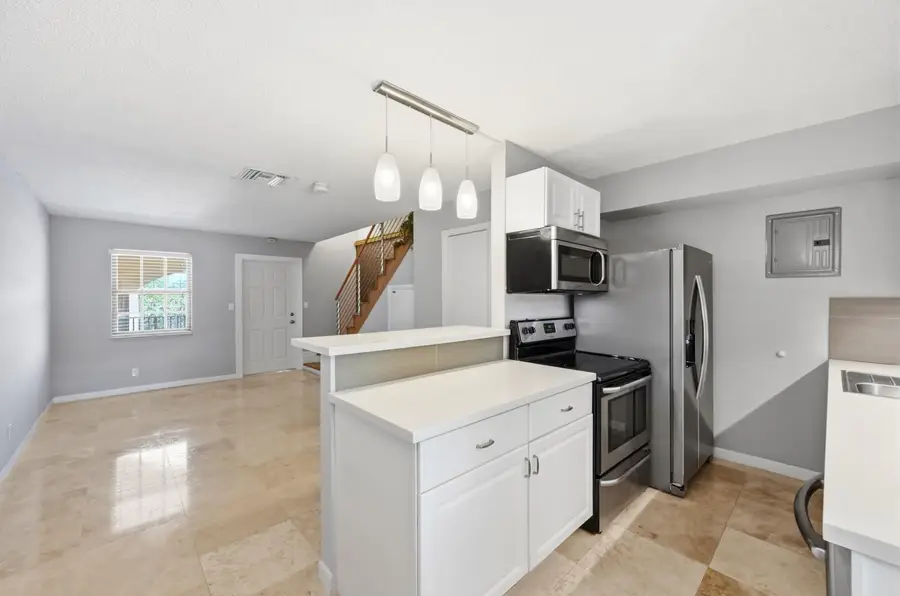 905 NE 28th Street #206, Wilton Manors, FL 33334 - #2