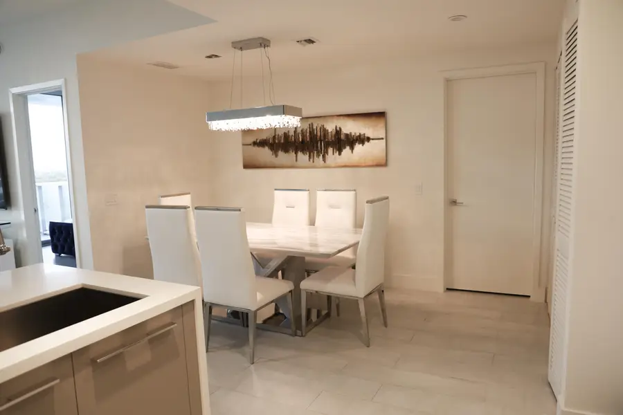 2000 Metropica Way #811, Sunrise, FL 33323 - #3