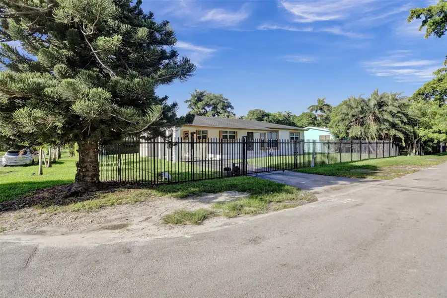30 NE 139th Street, Miami, FL 33161 - #2