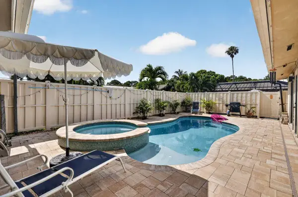 5378 Eagle Lake Drive, Palm Beach Gardens, FL 33418