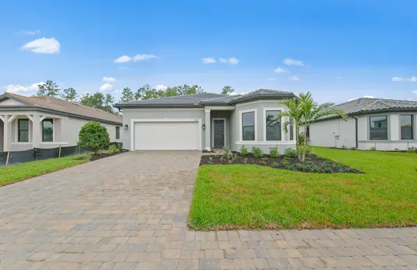 2107 Freemont Drive, Naples, FL 34120