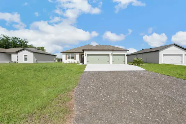 8225 95th Avenue, Vero Beach, FL 32967