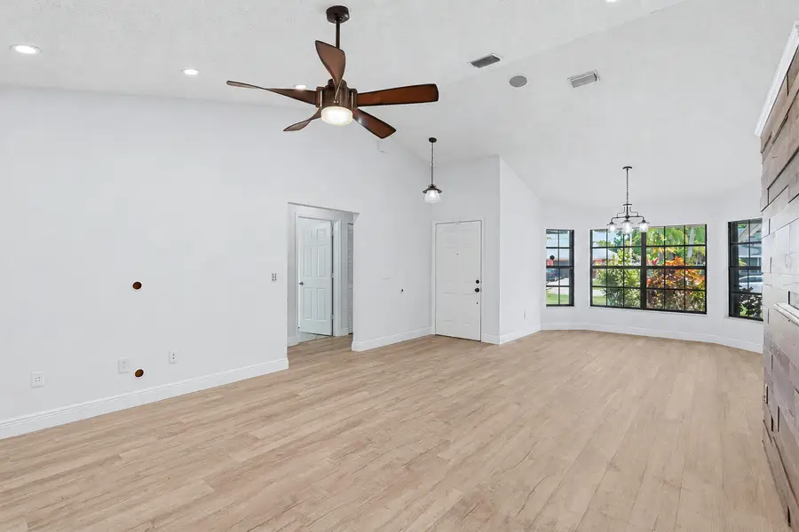 117 Sherwood Drive, Royal Palm Beach, FL 33411 - #2