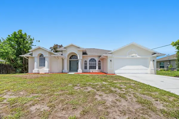 1118 SW Del Rio Boulevard, Port St Lucie, FL 34953