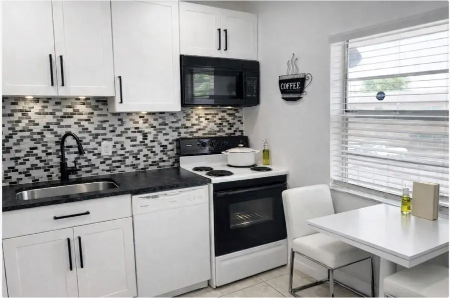 7505 NW 5th Place #203, Margate, FL 33063 - #2