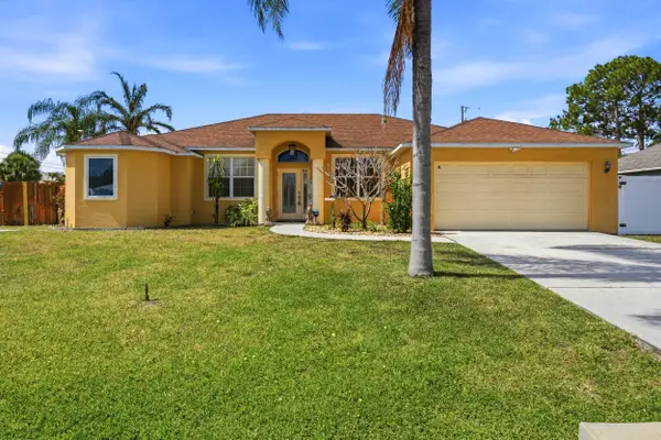 1202 SW San Esteban Avenue, Port St Lucie, FL 34953