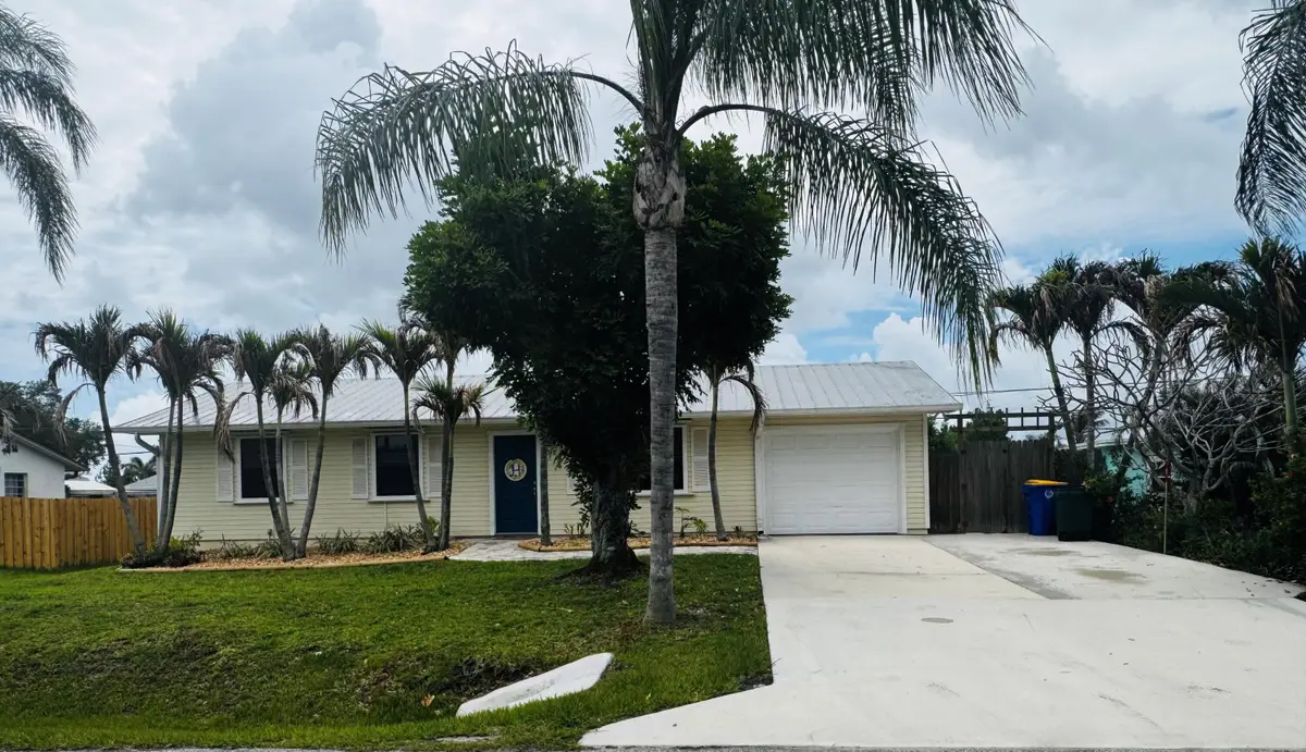 1918 SE Monroe Street, Stuart, FL 34997 - #1