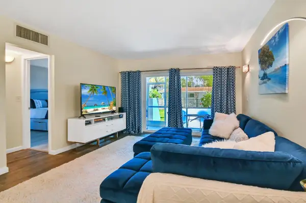 1432 S Lakeside Drive #2, Lake Worth Beach, FL 33460