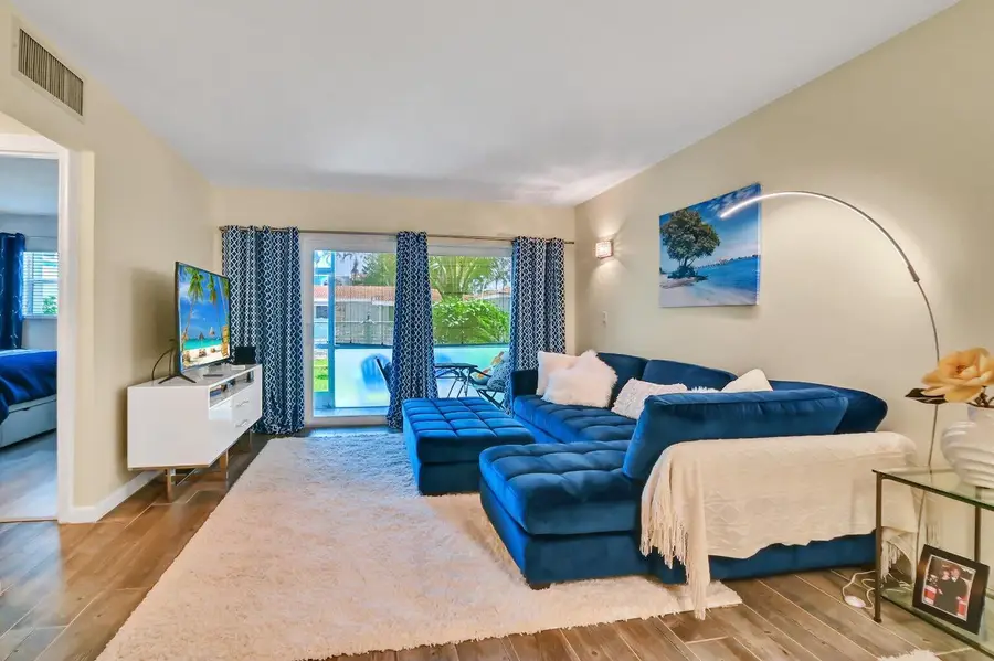 1432 S Lakeside Drive #2, Lake Worth Beach, FL 33460 - #3