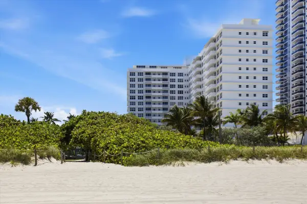 4747 Collins Avenue #1109, Miami Beach, FL 33140