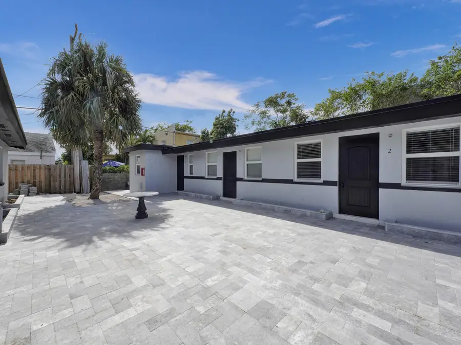 332 Walton Boulevard, West Palm Beach, FL 33405 - #2
