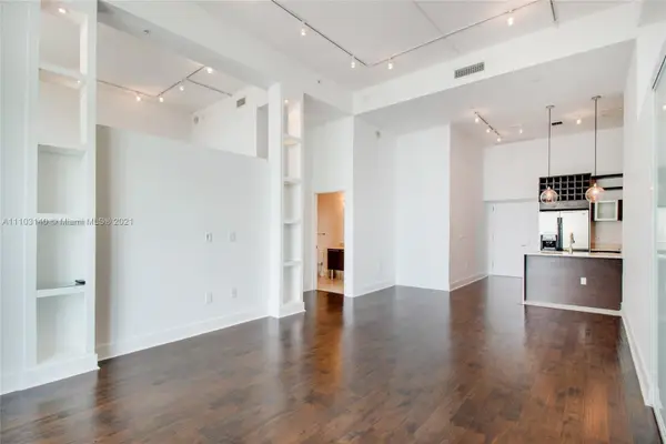 1900 N Bayshore Drive, Miami, FL 33132