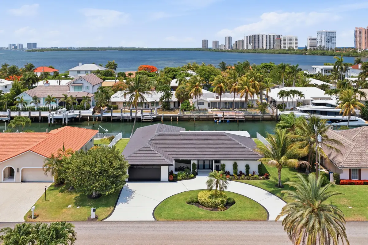1170 Fairview Lane, Riviera Beach, FL 33404 - #1