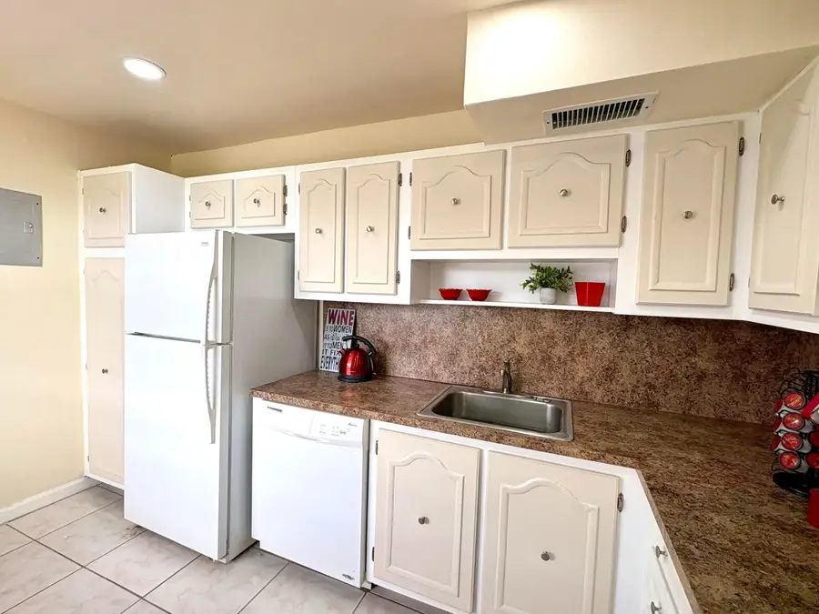 4140 NW 44th Avenue #411, Lauderdale Lakes, FL 33319 - #2