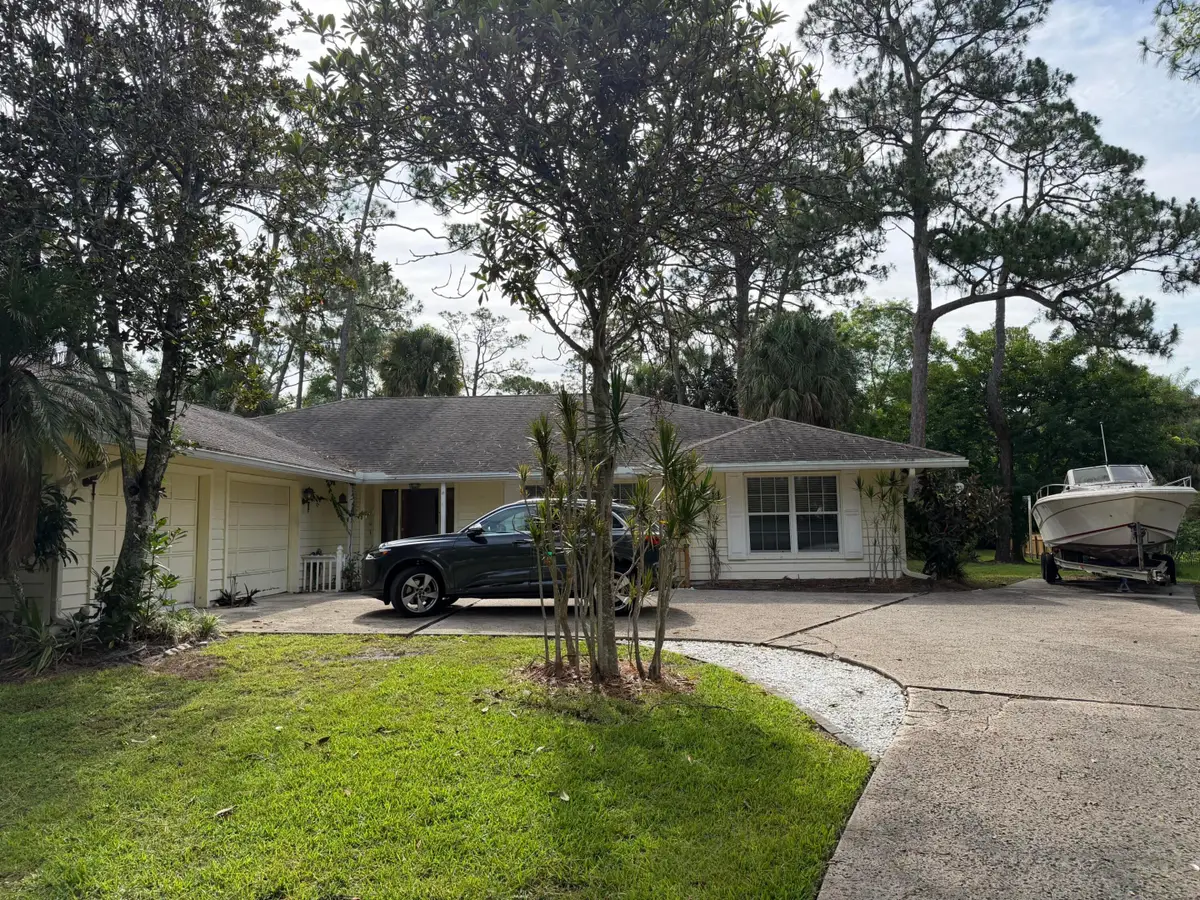 1140 SE Buttonwood Circle, Stuart, FL 34997 - #1
