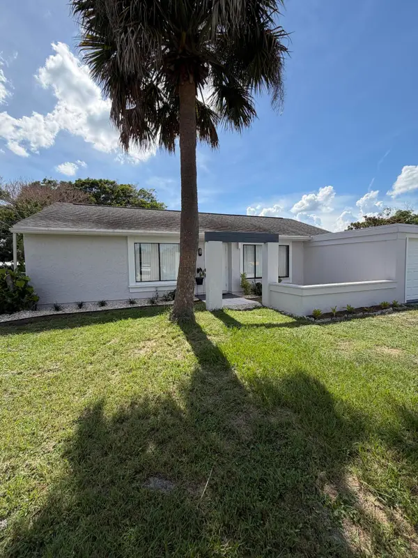 1812 SE Elkhart Terrace, Port St Lucie, FL 34952